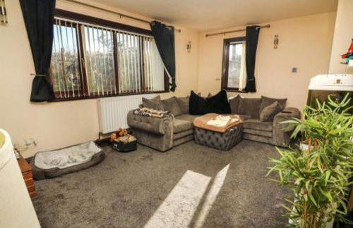 Pet Friendly Home in Chelmsford-Hot Tub-Sleeps 6 - Foto 17