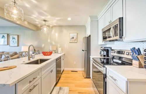 St Helena Island Condo with Pool and Beach Access! - Foto 7