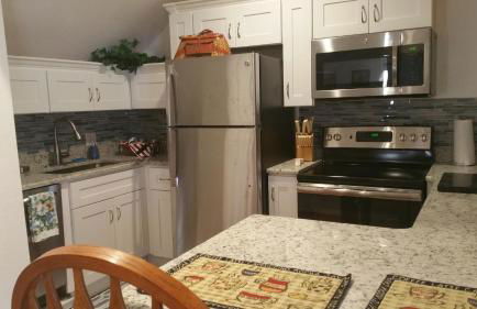 Cozy Lakeside Cottage - Foto 3