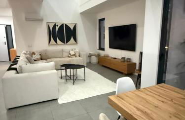 Villa R&M with Pool and Jacuzzi - Photo 9