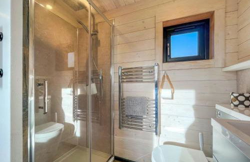 The Cabins at Redroofs - Photo 9