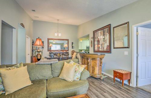 Cheery Condo with Community Pool and Waterslide! - Foto 7