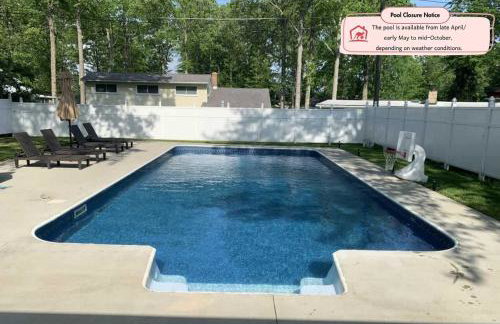 Swim and Relax In our Pool and Hot Tub and Recently Renovated - Foto 2