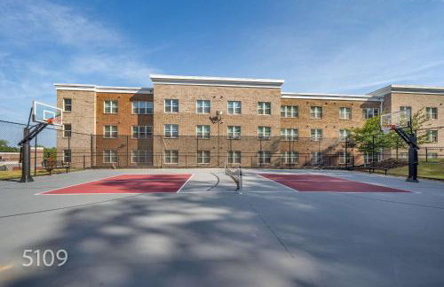 5th Quarter at Watercress- 0 9 Miles to UA- 2 BR 2 BA- Riverfront - Foto 50