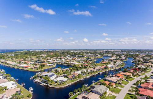 Villa Hibiscus-Waterfront-Free Heated Pool-Dock-Bikes-Other Amenities - Photo 70