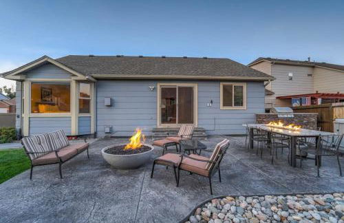 Mountainside View Firepit & Hot Tub - Foto 46