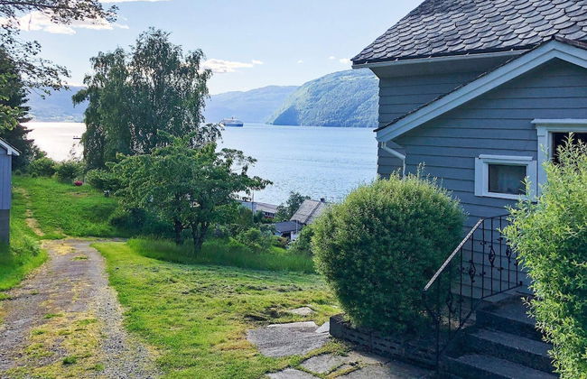 6 Person Holiday Home in Utvik - Foto 27