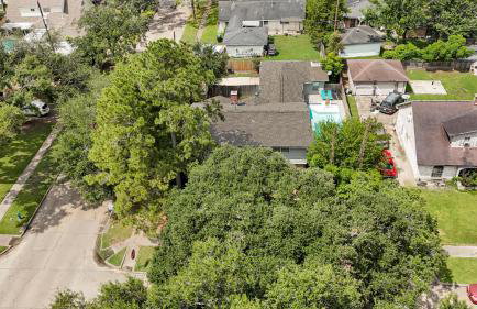 Home for summer with pool, pool table, outdoor kitchen,patio and balcony - Foto 62