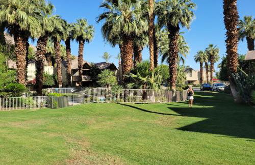 Peaceful Desert Retreat Mountain View Studio Condo Indian Wells - Foto 29
