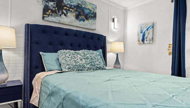 Luxury Ground Floor Condo - 1 Block to Beach & Bay! - Foto 2, Habitación