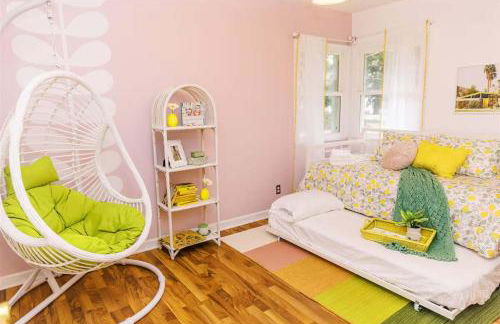 Indy Palm Pad with Patio & Tiki Bar-Mid-Century Charmer-Family Friendly - Foto 28