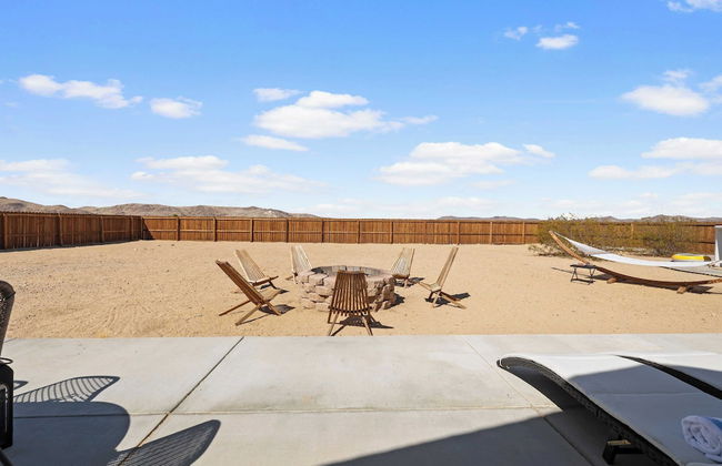 Casa De Kota by Avantstay Pool, Firepit, & Games Secluded & Chic - Photo 33