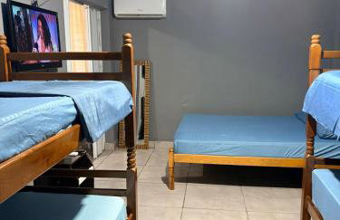 Residencial Casas 1 e 2 quartos Tv Ar Estacionamento Wifi Próximo ao Centro e Paraguai - Foto 7