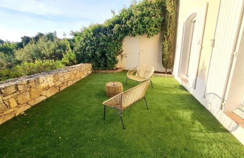 SUPERBE VILLA-DOMAINE AVEC GOLF PISCINE ET TENNIS - Foto 12