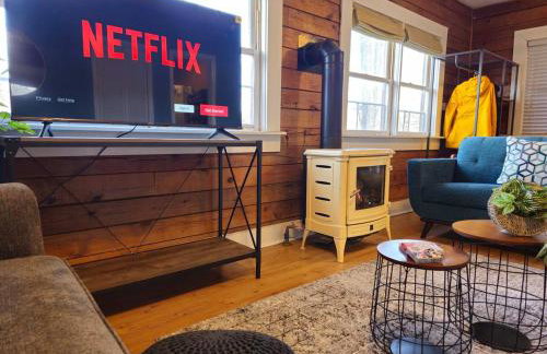 Spring Couples Getaway Hot Tub plus 500Mbps - Foto 20