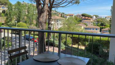 Studio 5 minutes Cannes et plages, terrasse, piscine - Foto 2, Garden view