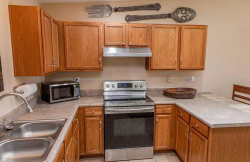 Beach Happy-Lake Close-Private Waterpark Oasis -sleeps 14 - Foto 51