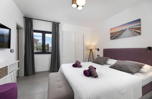 Villa Niko with heated pool, sauna and jacuzzi - Photo 41