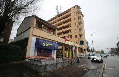 CHECK-INGANNI, sopra la metropolitana fianco CDI - Foto 37