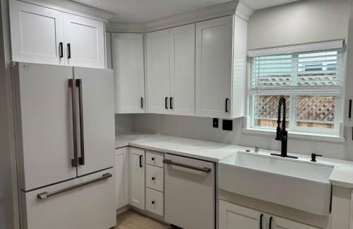 Coastal Cottage · RV Hookups · Walk to Seacliff - Foto 11