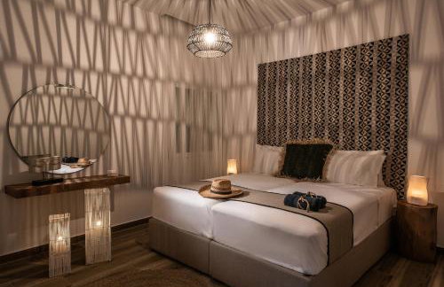 Khroma Luxury Suite 1 Beach front apartment - Photo 47