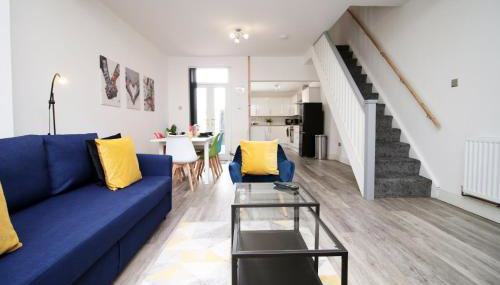 3-Bed Townhouse - Central, Free parking - Foto 2