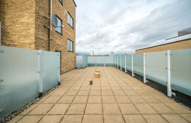 JOIVY Gorgeous 2-Bed Flat W/ Desk In Wandsworth - Foto 14