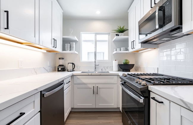 The Rosemont II - La Jolla Luxury - Photo 13