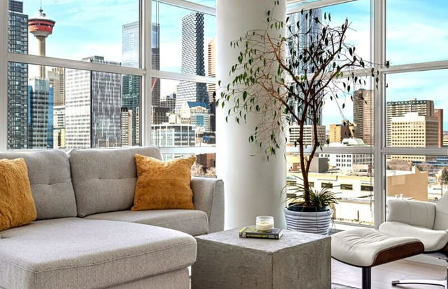 DT Upscale Corner Unit Tower Views Free Parking - Photo 6