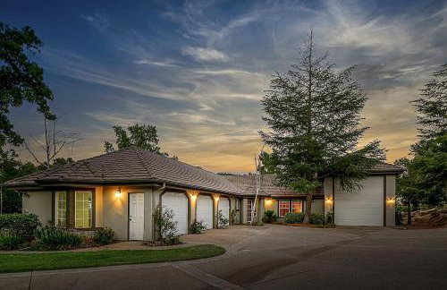 The Oaktree Estate by Fieldtrip 7 Acre Private Resort with Lake Pool Vineyard - Foto 55