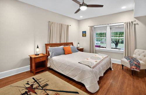 The Cherry St House|Dog Friendly |Sleeps 10 |Near MSU - Foto 3