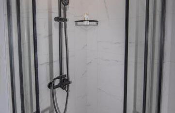 Cozy Loft with Private Terrace - Photo 3