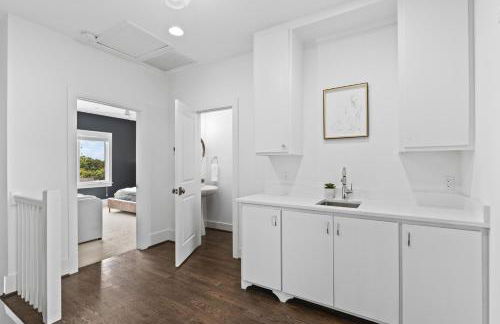 Walk to 12 South and Belmont with Garage FirePit and Patio - Foto 31