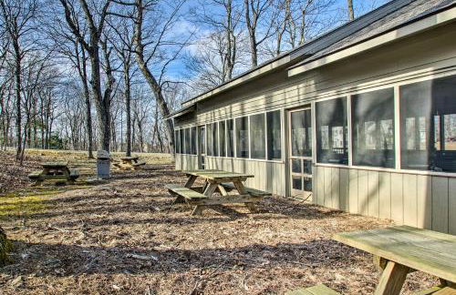 All-Season Fun! Wintergreen Resort Condo with Views - Foto 33