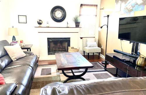 Beautiful Waterfront Home Less Than 7 mins to Beaches - Foto 33