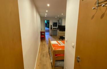 Paris Eiffel Tower et Disney apartments, parkings gratuits et sécurisés, 10 minutes métro to Paris - Foto 11