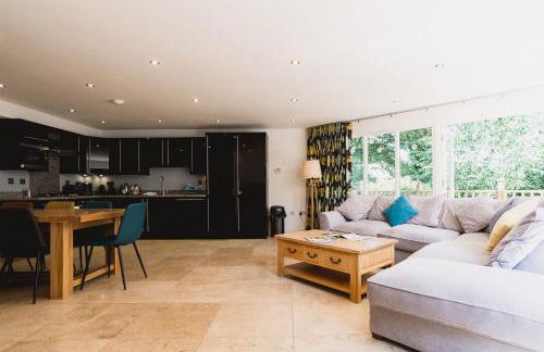 Trewhiddle Retreat V10 by Together Travel - Luxury 4-Bedroom Villa - Foto 10