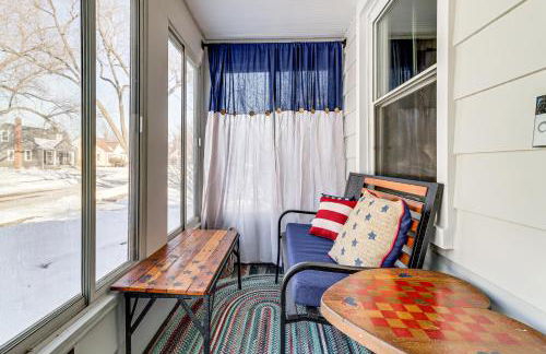 Families Welcome! Colorful Berkley Home with Yard - Foto 4