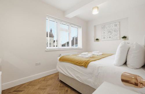 2 Royal Serviced Apartments, Ground Floor, two Bed,Fast Wifi - Space - Foto 9