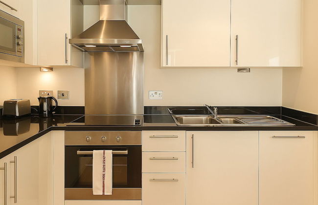 Still Life Canary Wharf Executive - Photo 8