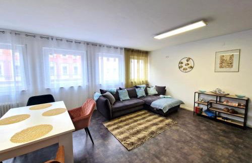 Zentrale Wohnung in Göppingen, Bahnhof fußläufig erreichbar - Foto 2