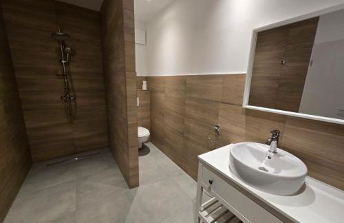 Neu renovierte, komplett ausgestattete Ferienwohnung mit 2 Schlafzimmern - Foto 4