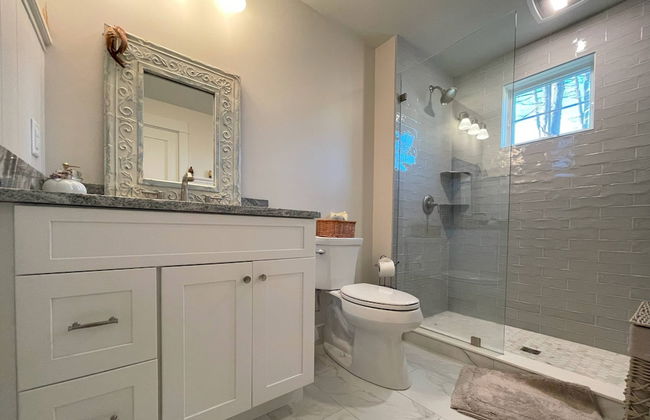 Lady of The Lake - Photo 10