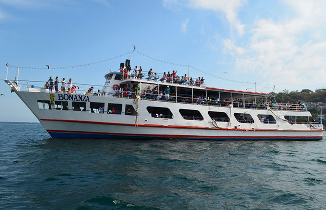 Bonanza Catamaran Cruise in Acapulco Bay - Photo 1