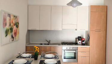 On the Lake - Photo 4, stove
