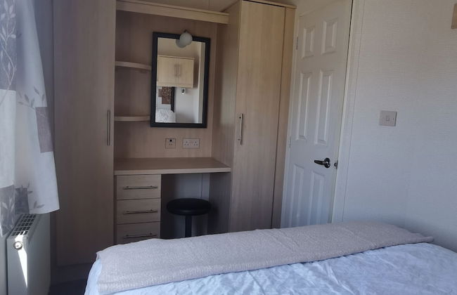 Snowdonia Holiday Sea Beach and Mountains View - Photo 3