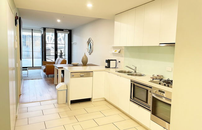 Waterfront Melbourne Apartments - Photo 48