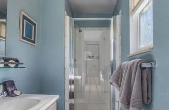 5 bedroom, 7 beds, 3 bath - Sleeps 12, Great for Families - Photo 17