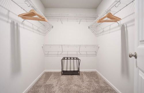 Savvy Retreat Pooler King Bed Gym Pool - Foto 20