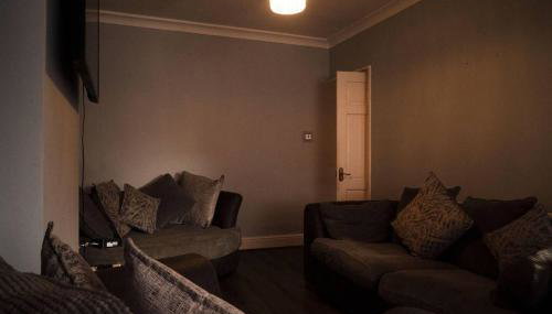 Captivating 3-Bed House in Birmingham - Foto 2